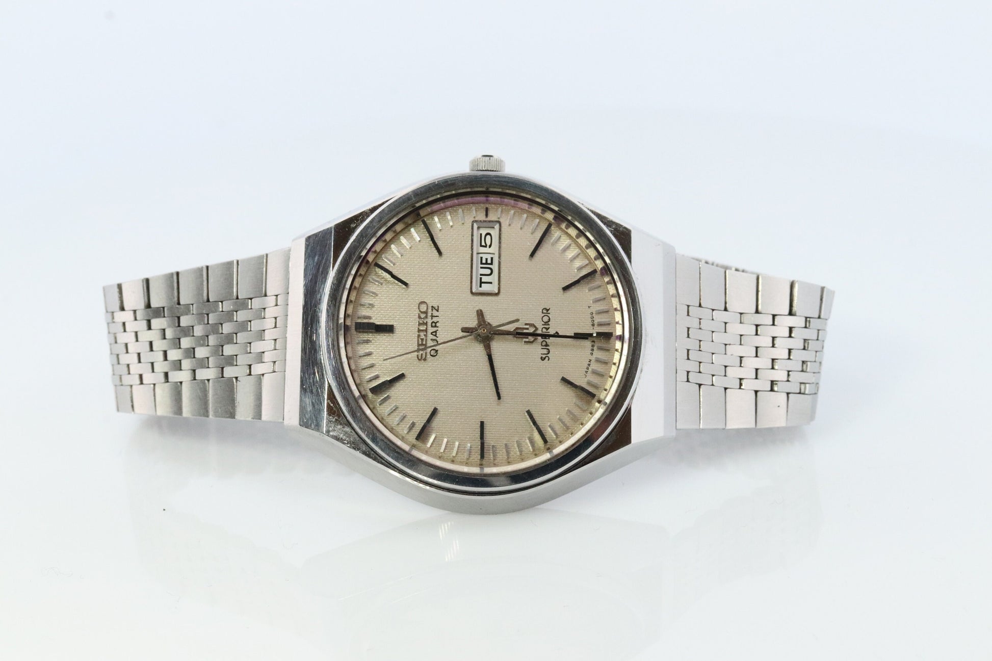 Seiko Superior Watch. SEIKO 4883-8000 Vintage 1970s SEIKO Day Date With Japanese and English Calendar.