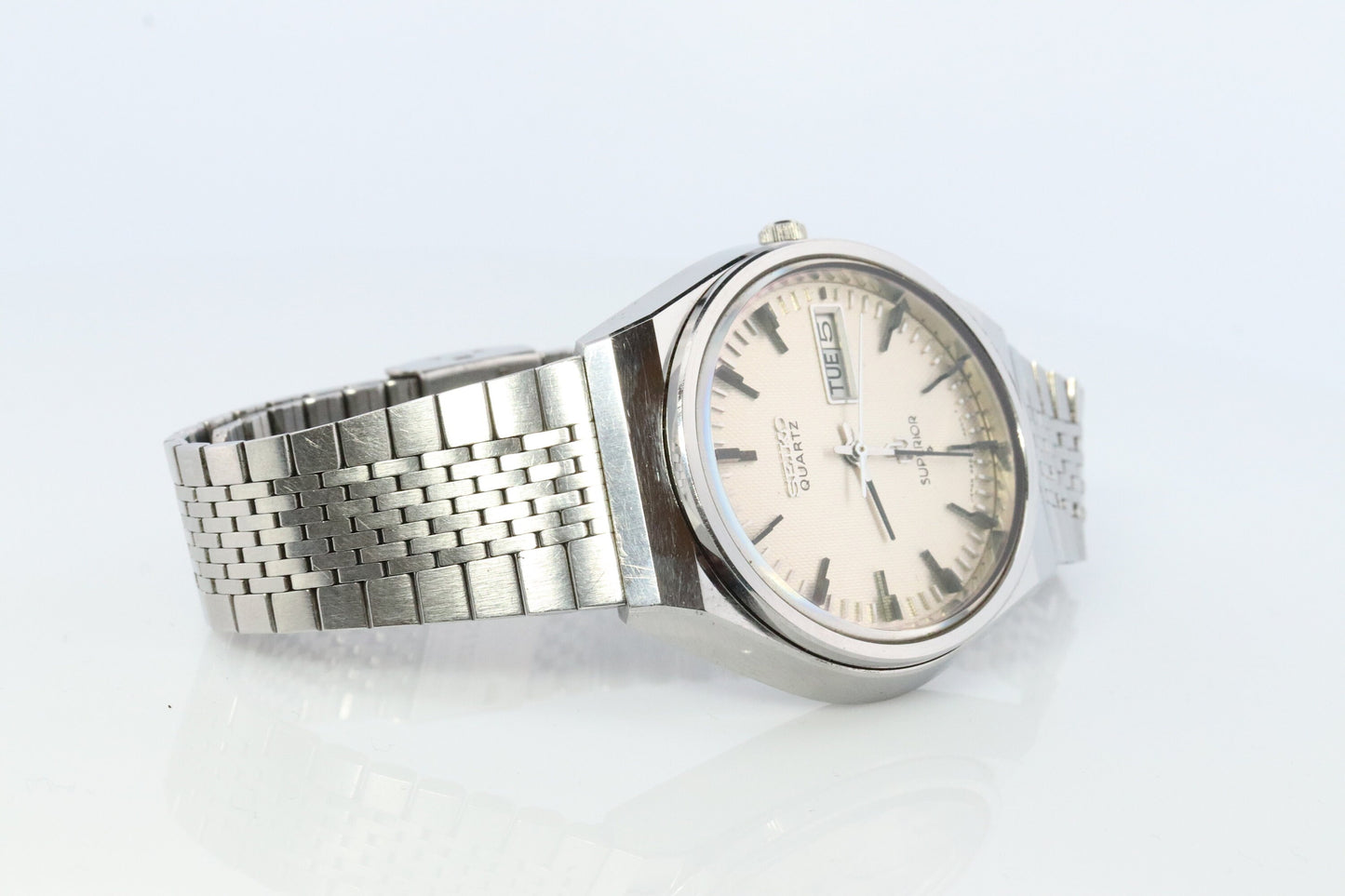 Seiko Superior Watch. SEIKO 4883-8000 Vintage 1970s SEIKO Day Date With Japanese and English Calendar.