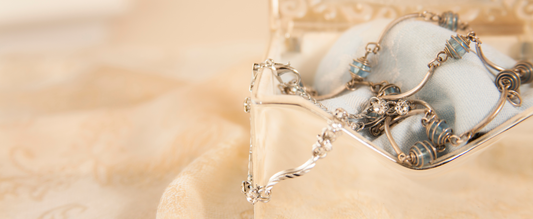 Hidden Gems: Rediscovering Forgotten Jewelry Trends