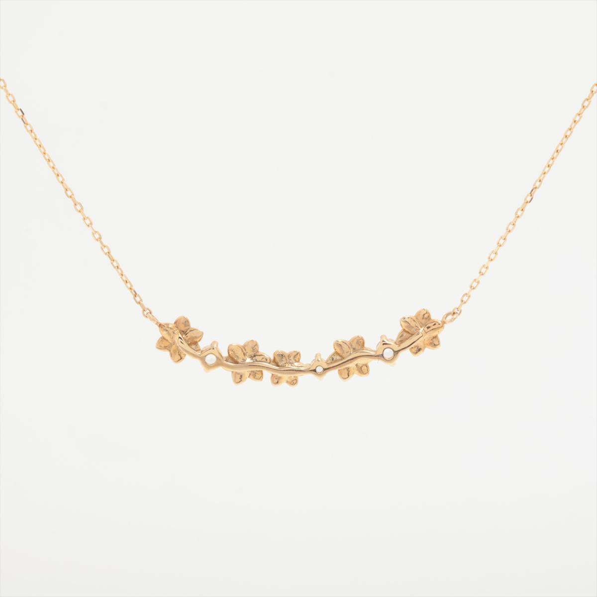 10k Yellow Gold Blooming Flower Bar Pendant Necklace