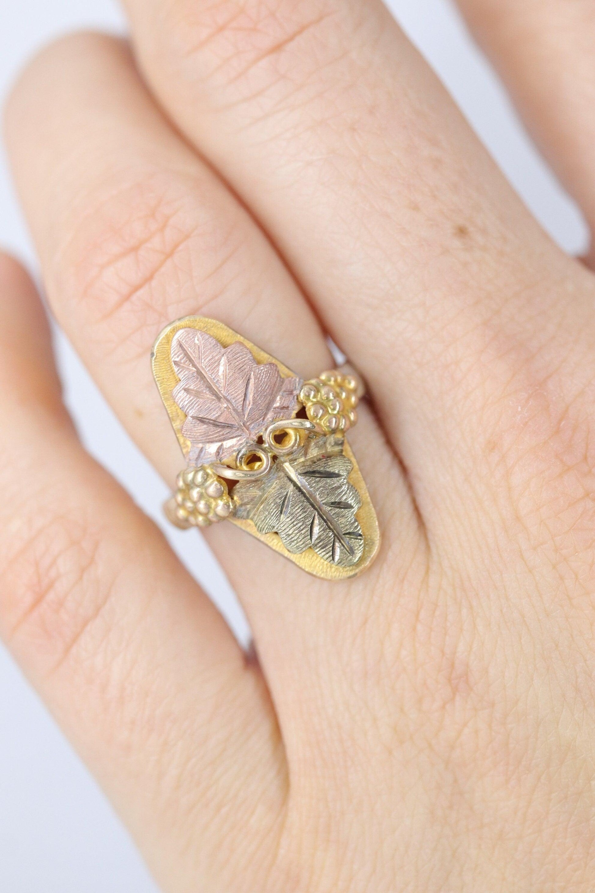 Black Hills Gold Ring. 10k Multi-Tone Black Hills Gold Filigree Ring.