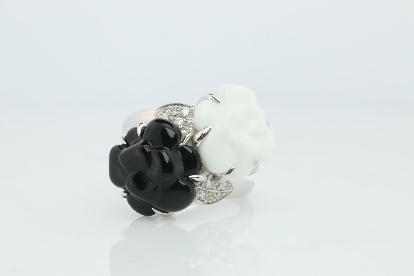 Chanel Camelia Ring. Genuine CHANEL 18k 750 Camelia Onyx Chalcedony Ring.
