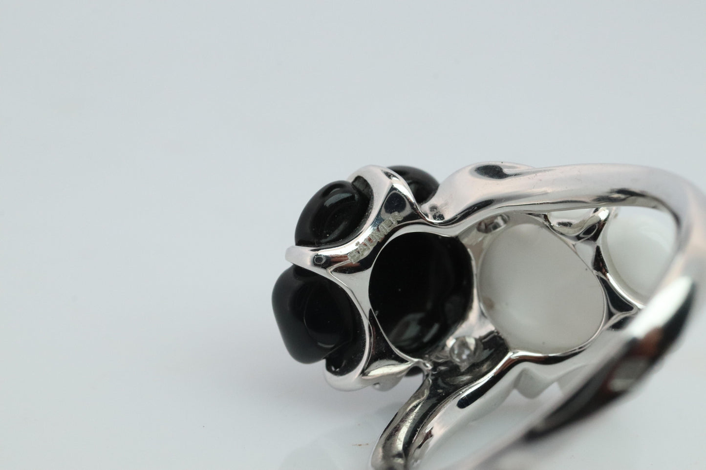 Chanel Camelia Ring. Genuine CHANEL 18k 750 Camelia Onyx Chalcedony Ring.