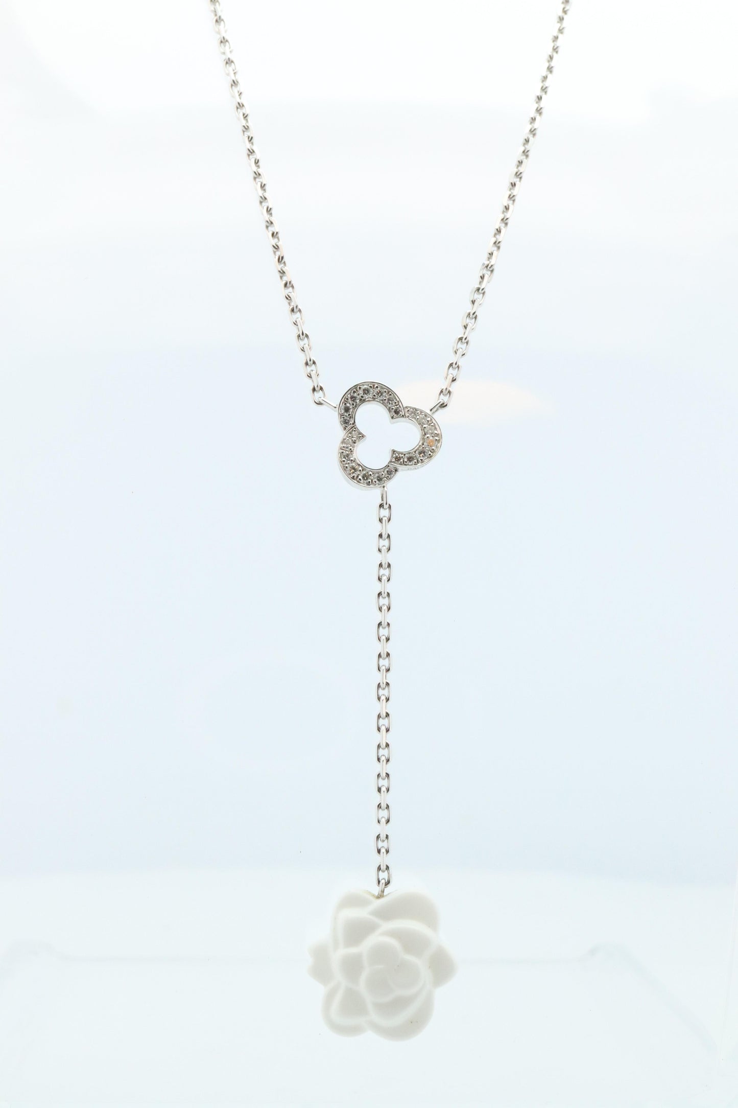 Chanel Camelia Necklace. Genuine CHANEL 18k 750 Camelia Chalcedony Drop Pendant.