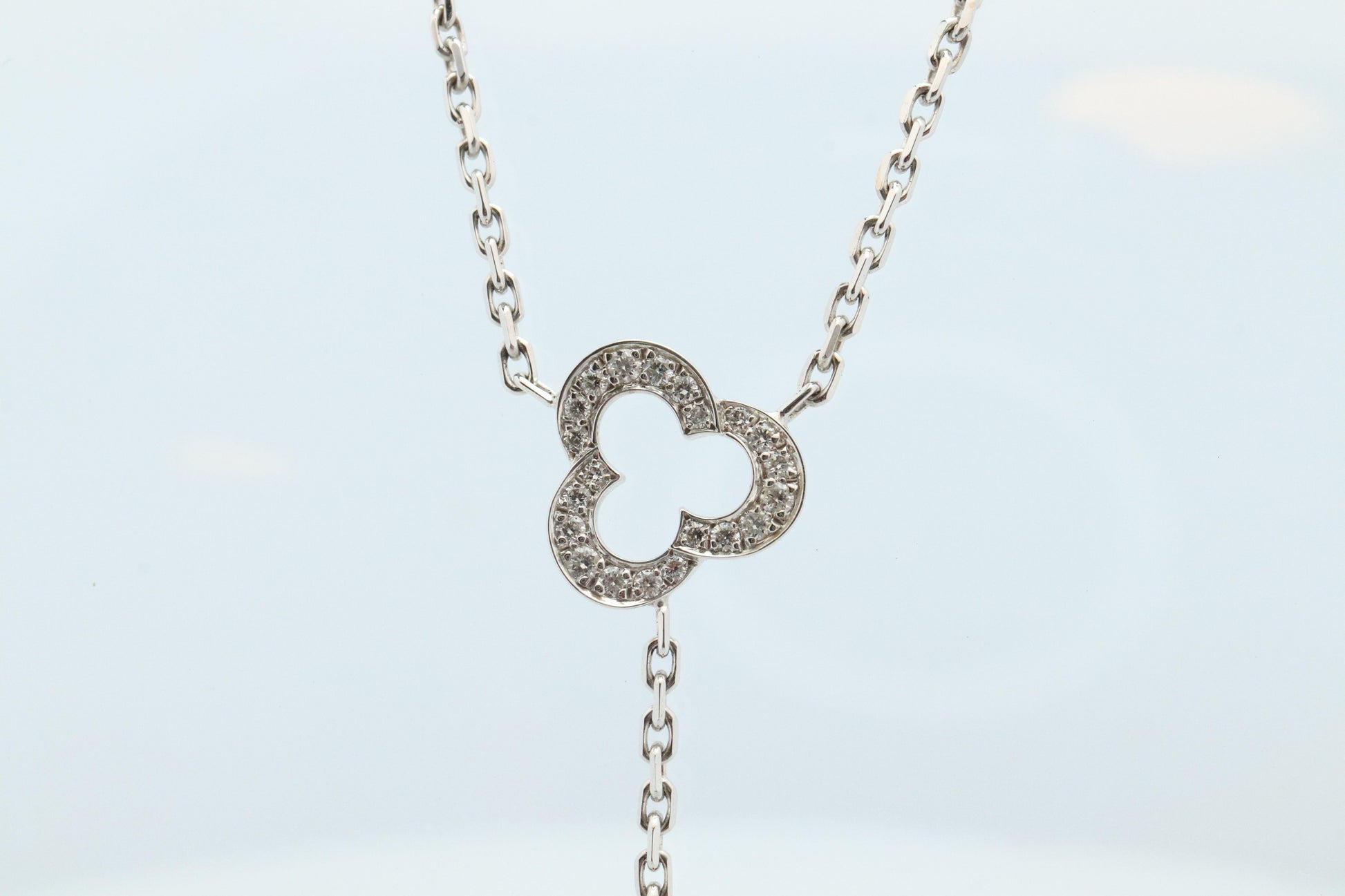 Chanel Camelia Necklace. Genuine CHANEL 18k 750 Camelia Chalcedony Drop Pendant.