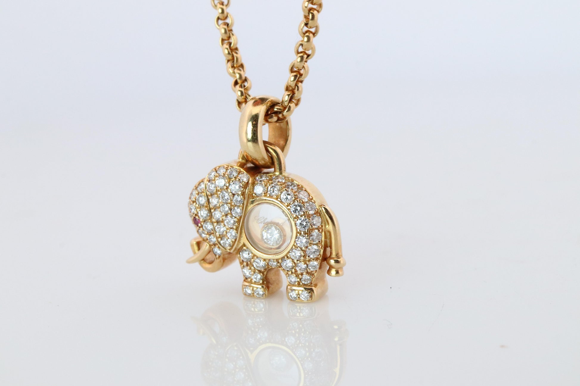 18k Chopard Happy Diamond Elephant Pendant. So Happy Chopard Necklace