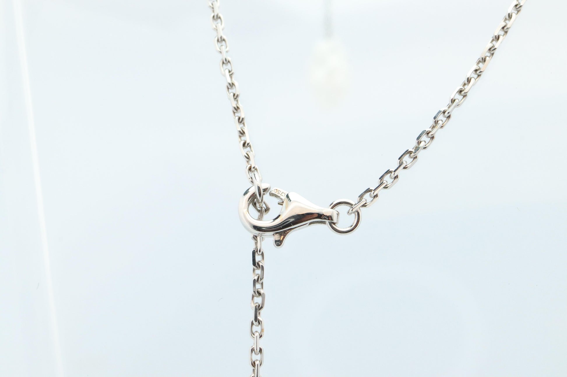 Chanel Camelia Necklace. Genuine CHANEL 18k 750 Camelia Chalcedony Drop Pendant.