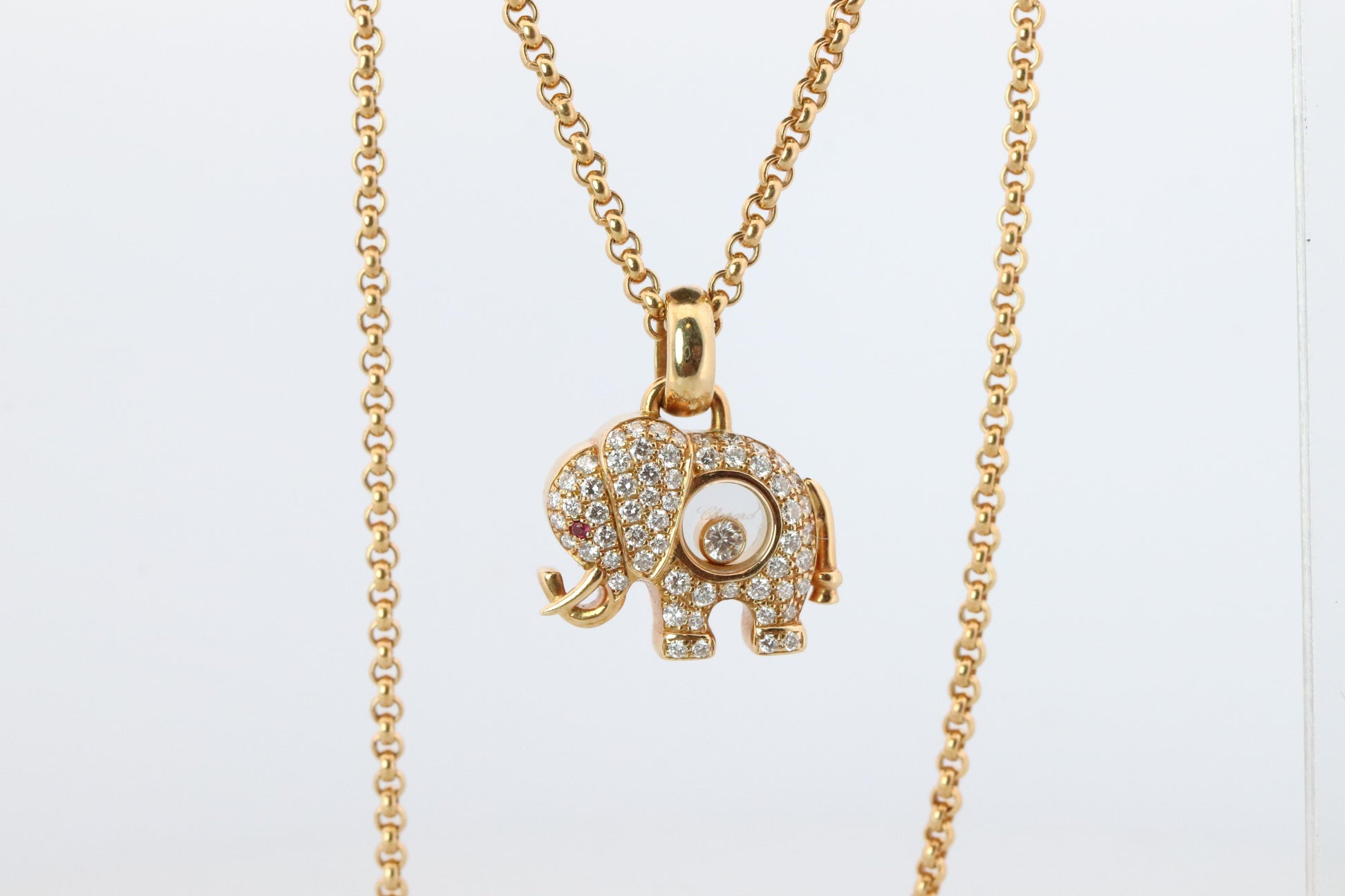 18k Chopard Happy Diamond Elephant Pendant. So Happy Chopard Necklace