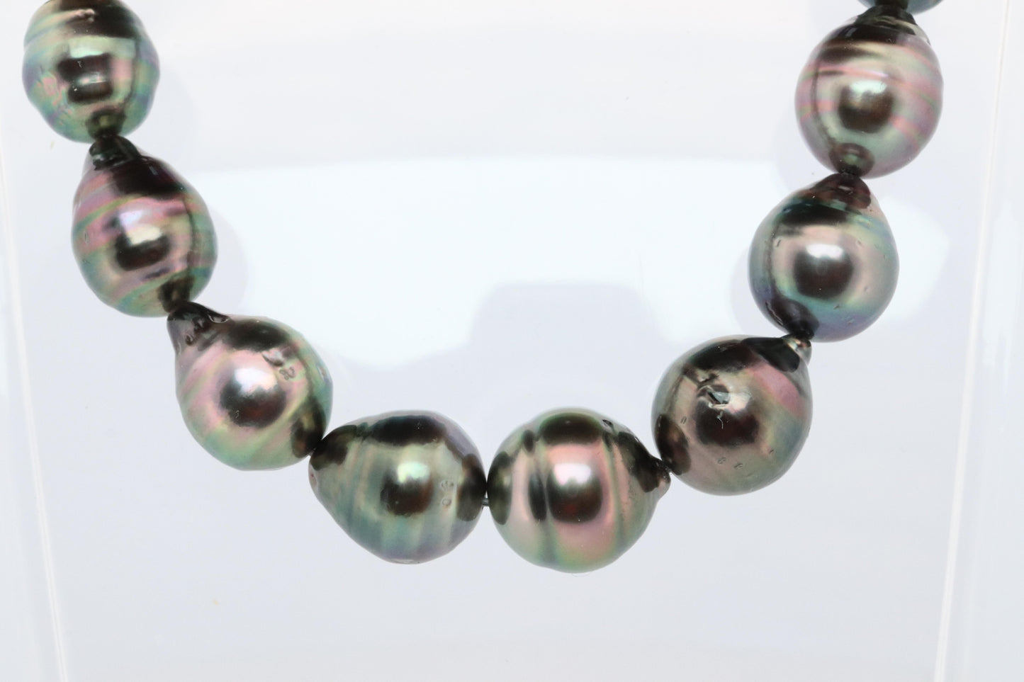 Mikimoto Pendant. Genuine 18k Gold Mikimoto Baroque Tahitian Pearl Necklace