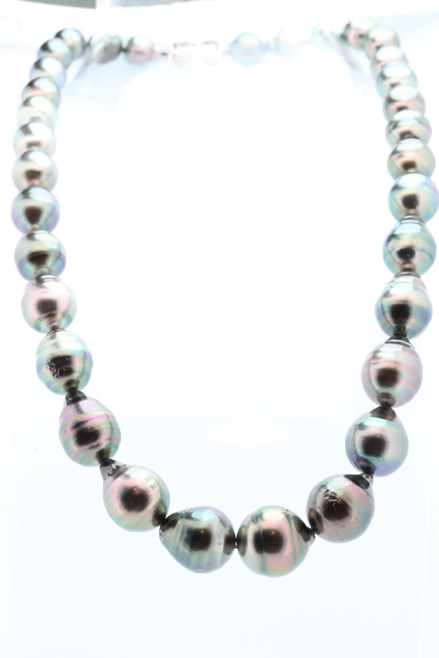 Mikimoto Pendant. Genuine 18k Gold Mikimoto Baroque Tahitian Pearl Necklace