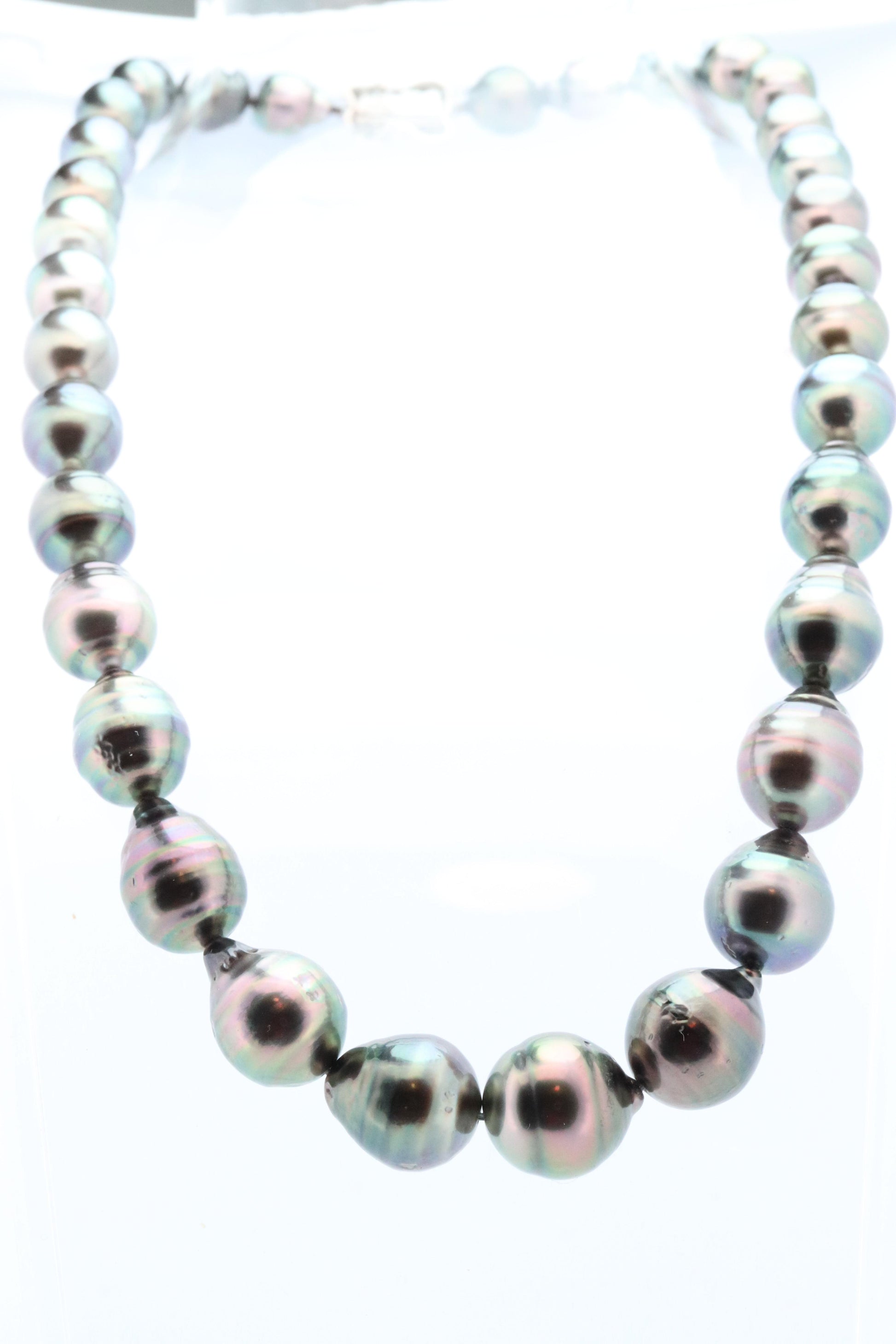 Mikimoto Pendant. Genuine 18k Gold Mikimoto Baroque Tahitian Pearl Necklace
