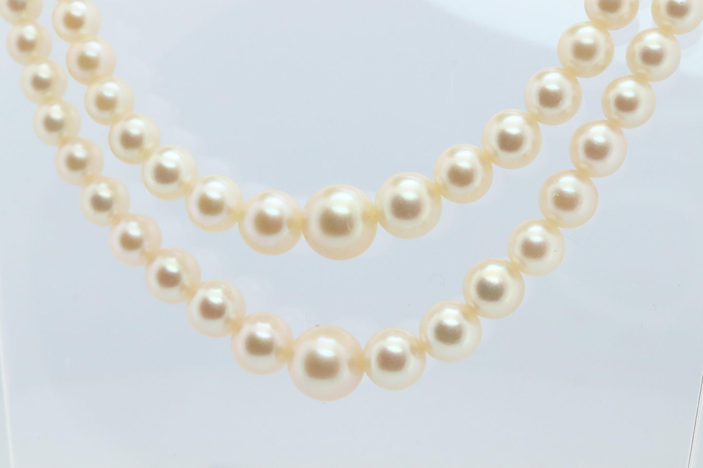 Mikimoto Necklace. Vintage 18k Gold Mikimoto Pearl Double Strand Necklace.