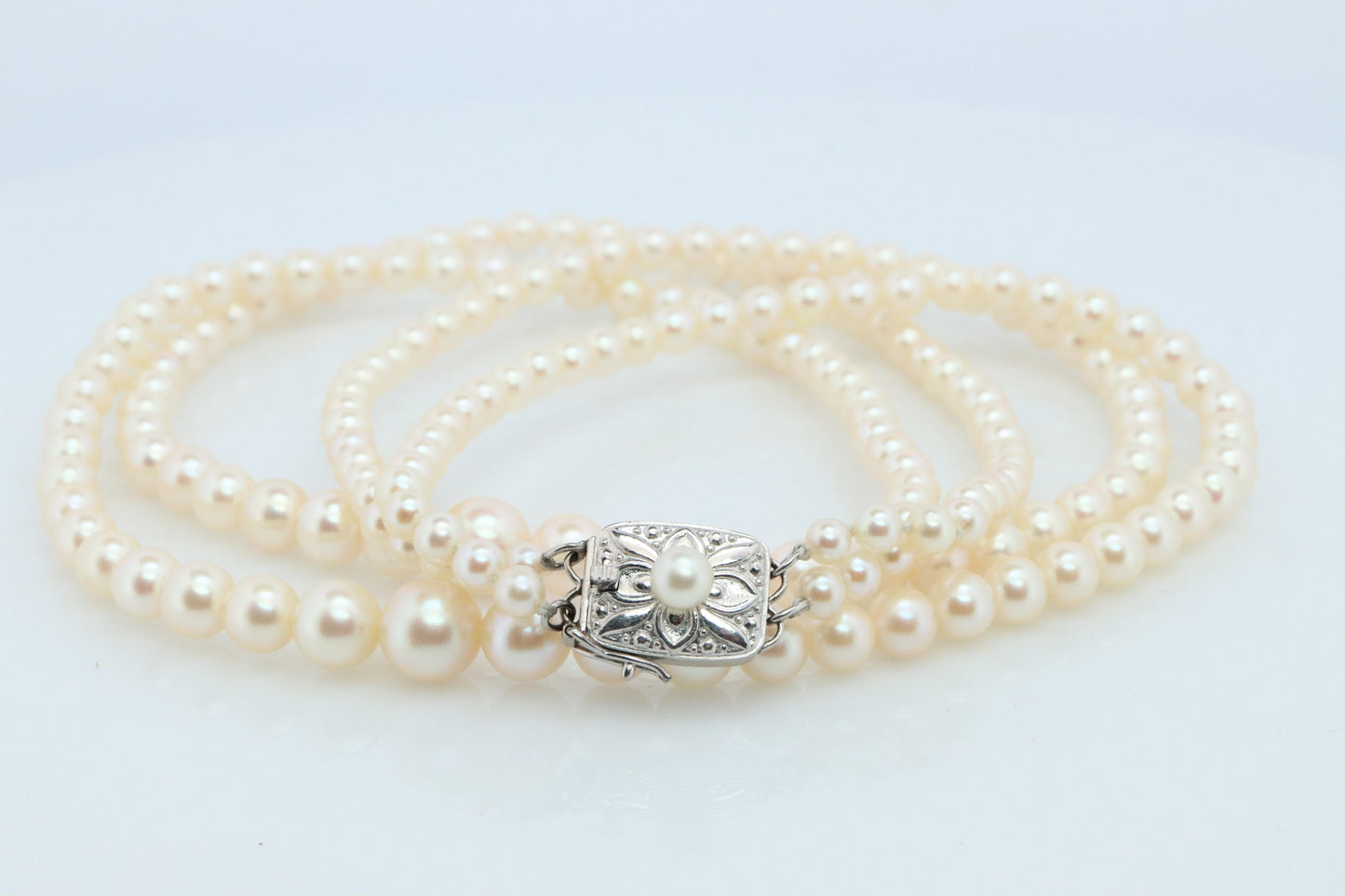 Mikimoto Necklace. Vintage 18k Gold Mikimoto Pearl Double Strand Necklace.