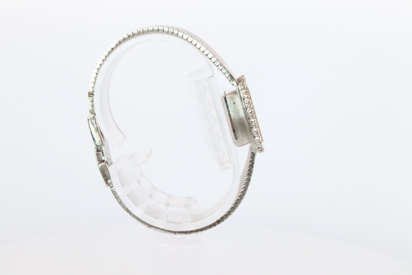 Genuine Diamond Rolex Watch. Ladies 18k Rolex 2195 Manual Watch.