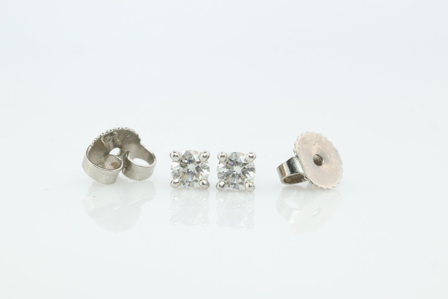 Tiffany & Co Diamond Stud Earrings. Platinum T&CO Diamond Studs.