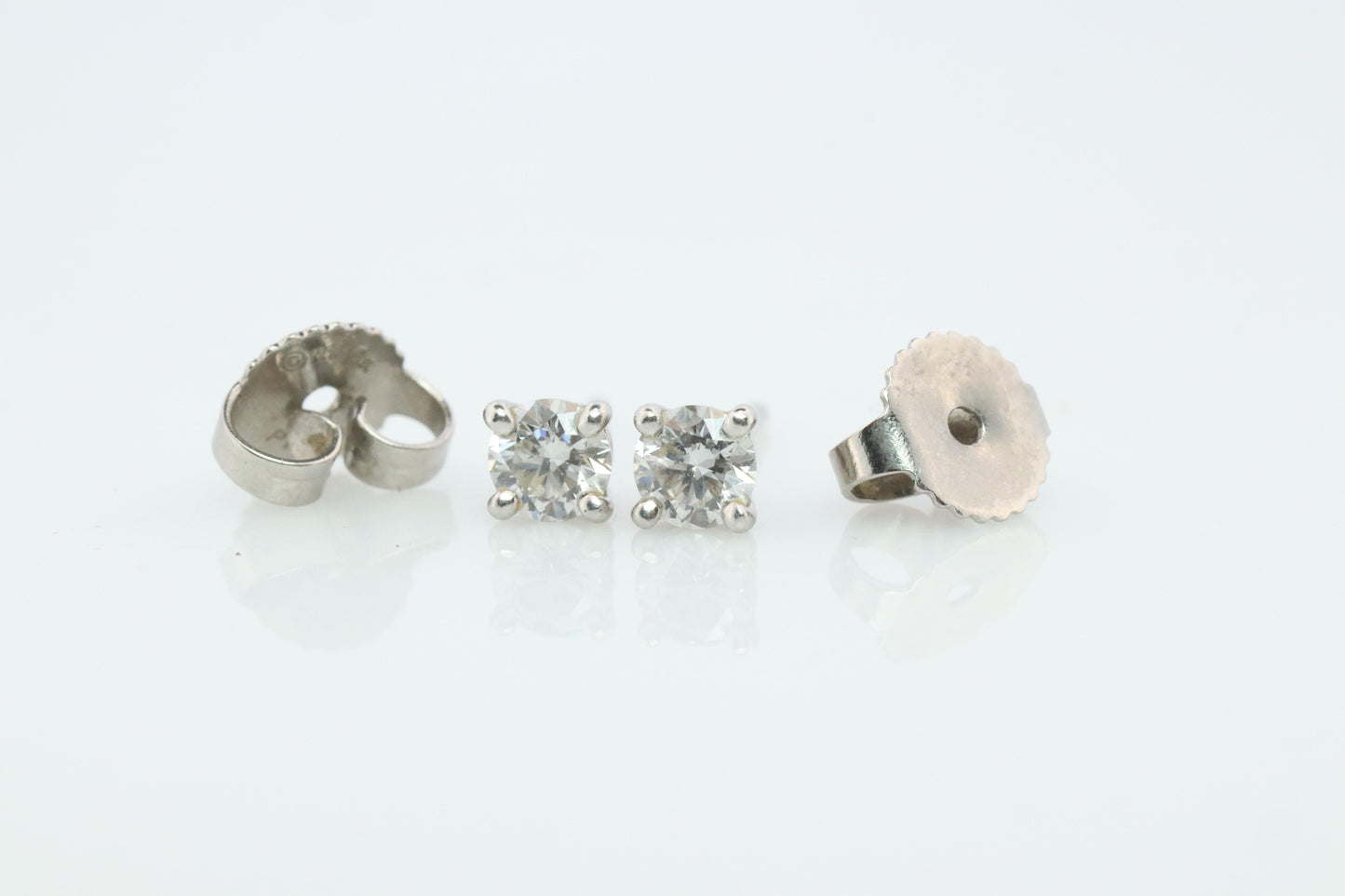 Tiffany & Co Diamond Stud Earrings. Platinum T&CO Diamond Studs.