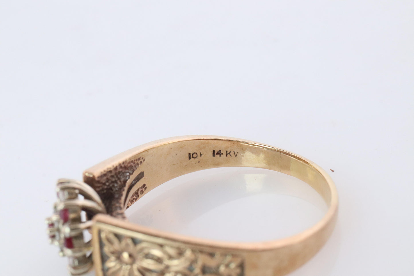 14k/10k Diamond Ruby Daisy Ornate band. Engraved Intricate designs.