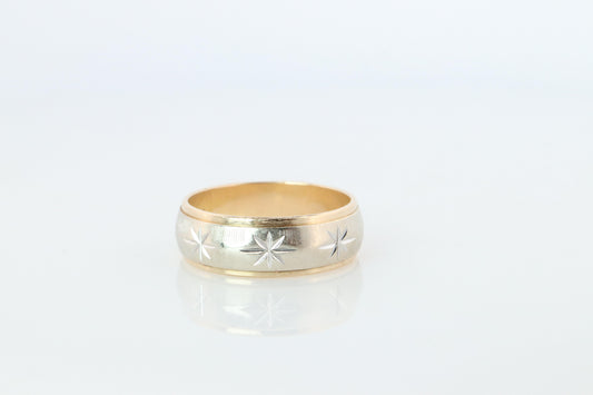 14k Wide Engraved Star Ornate band.  Vintage Multitone Embossed Engraved design.