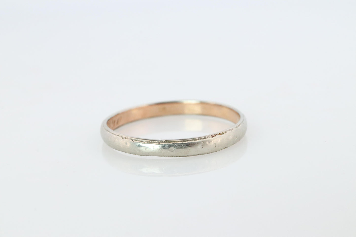 18k Antique 1890s White Gold Embossed Band.