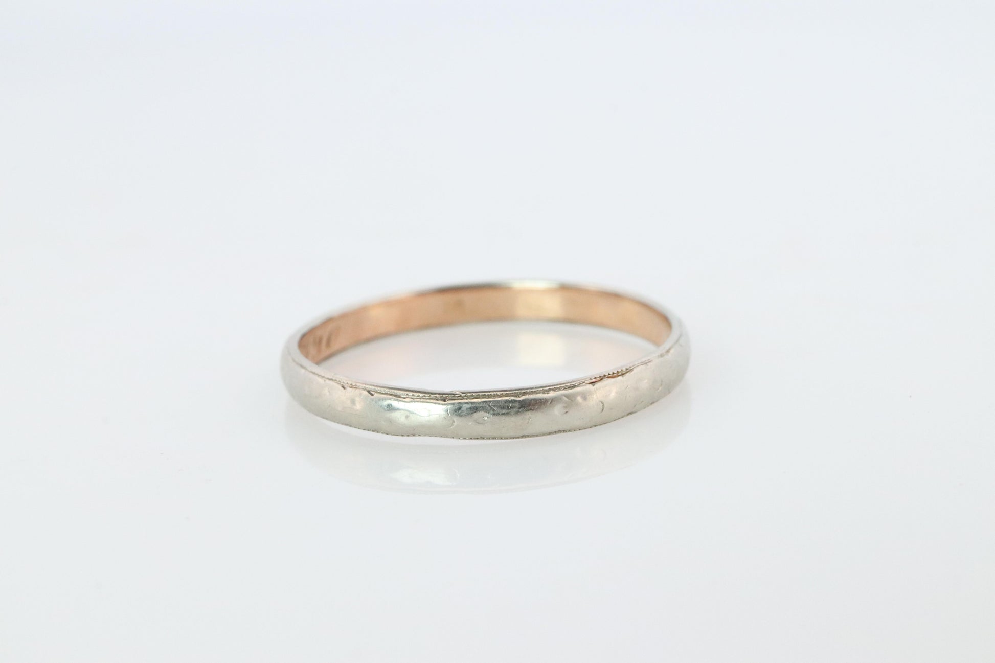 18k Antique 1890s White Gold Embossed Band.