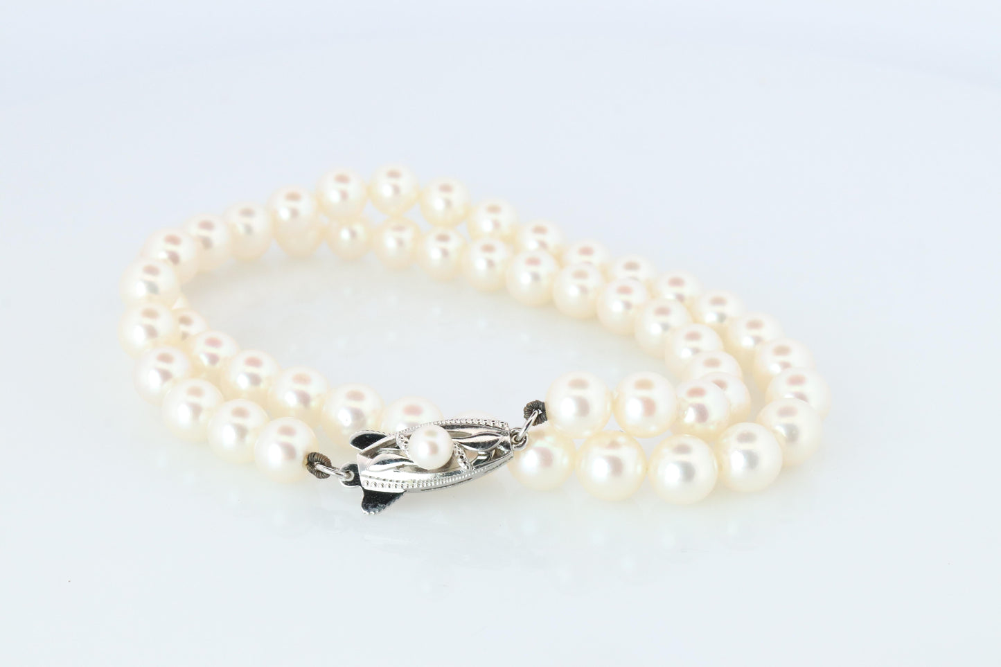 MIKIMOTO 14k White Gold Pearl Necklace. 7mm Pearls Chocker Necklace.
