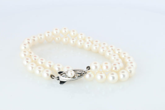 MIKIMOTO 14k White Gold Pearl Necklace. 7mm Pearls Chocker Necklace.