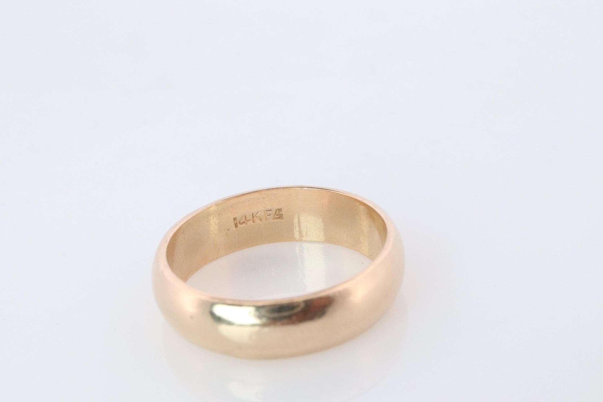 14k Wide band. Comfort Fit 6mm Wide Wedding ring yellow Gold.