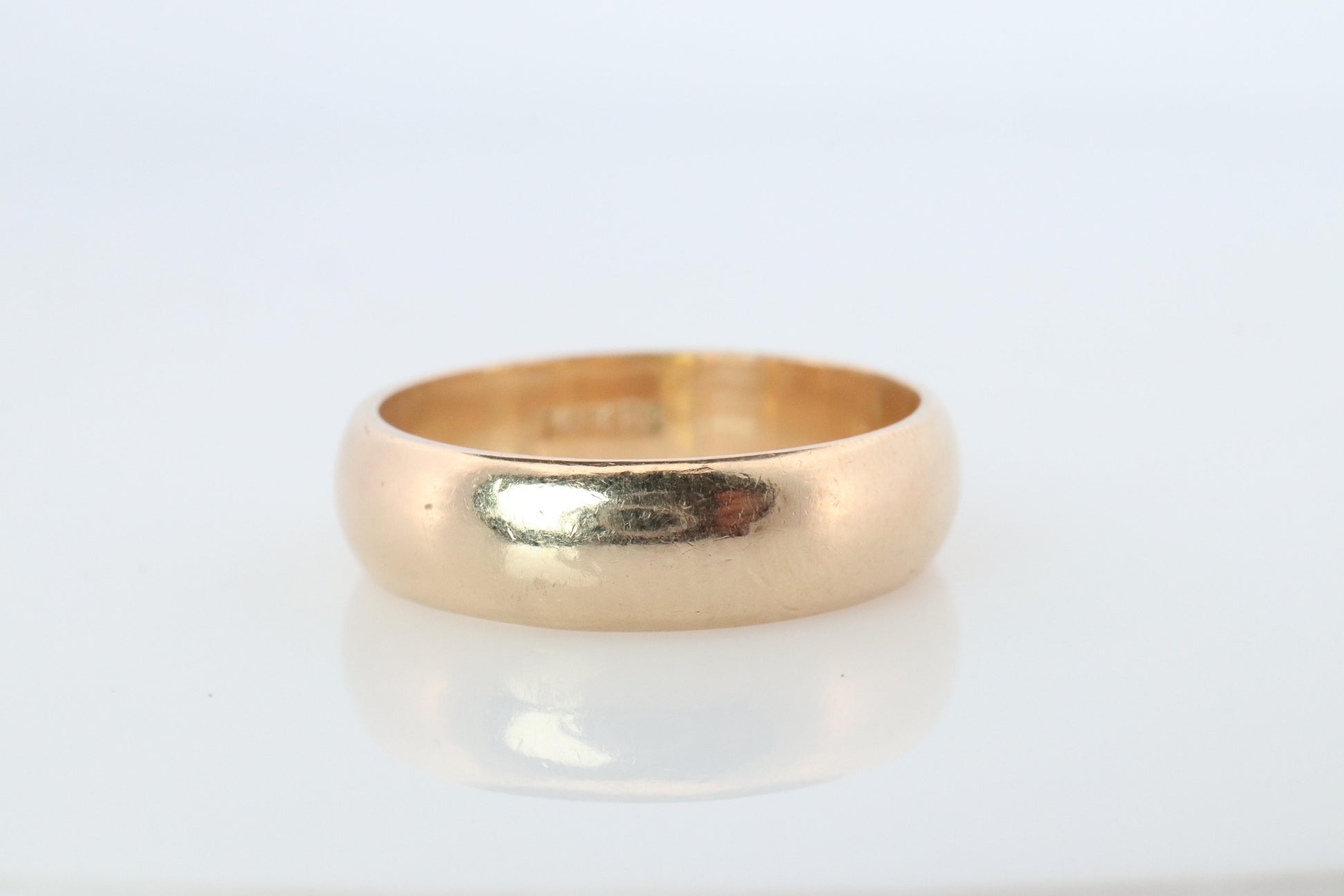 14k Wide band. Comfort Fit 6mm Wide Wedding ring yellow Gold.