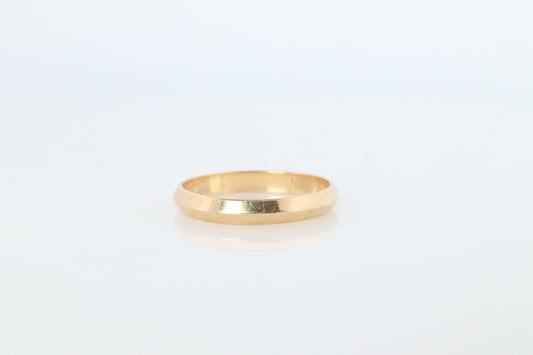 14k Knife Edge band. 14k RAMCO vintage 3mm Yellow Gold Ring.