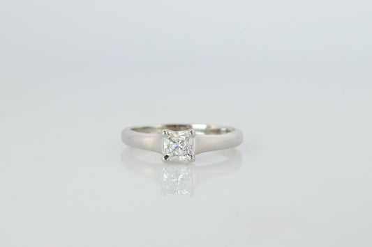 Certified Tiffany and Co Diamond Ring .28ct Tiffany Platinum Lucida Engagement