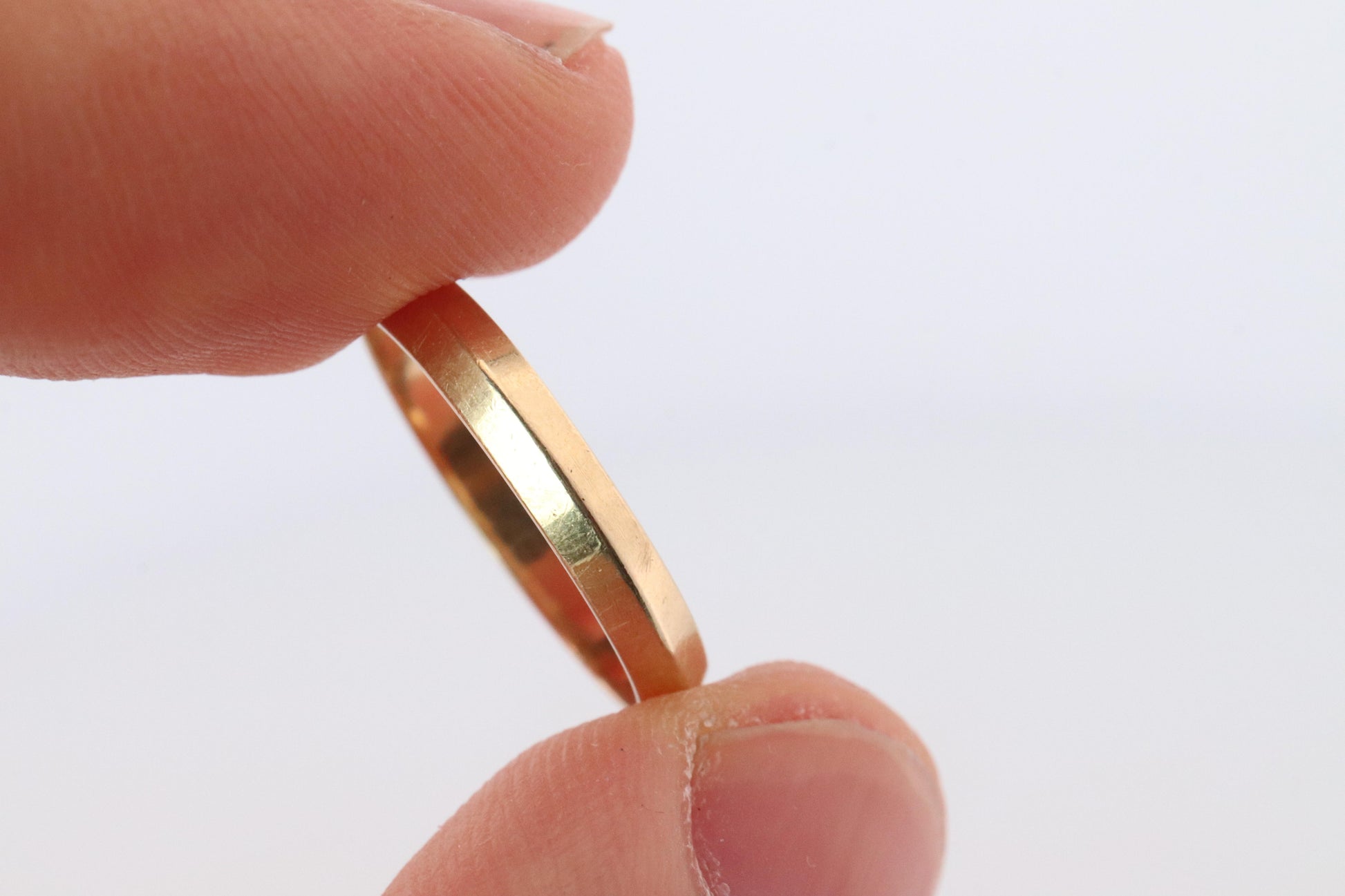 14k Knife Edge band. 14k RAMCO vintage 3mm Yellow Gold Ring.