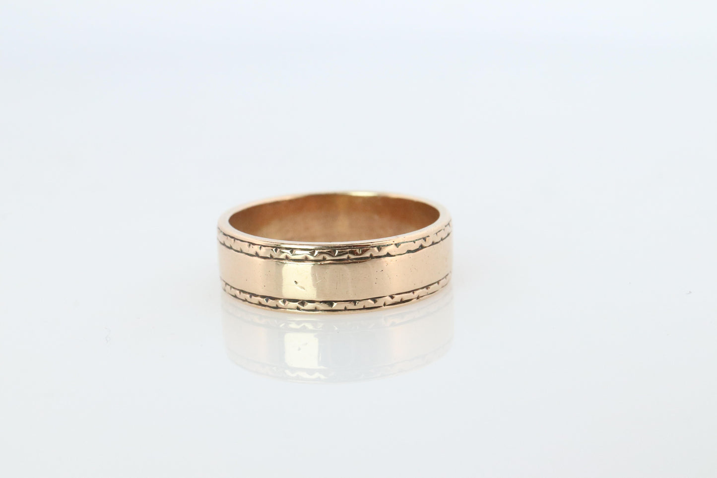 9k Antique Gold Band. Made by E. Tiessen South Africa.