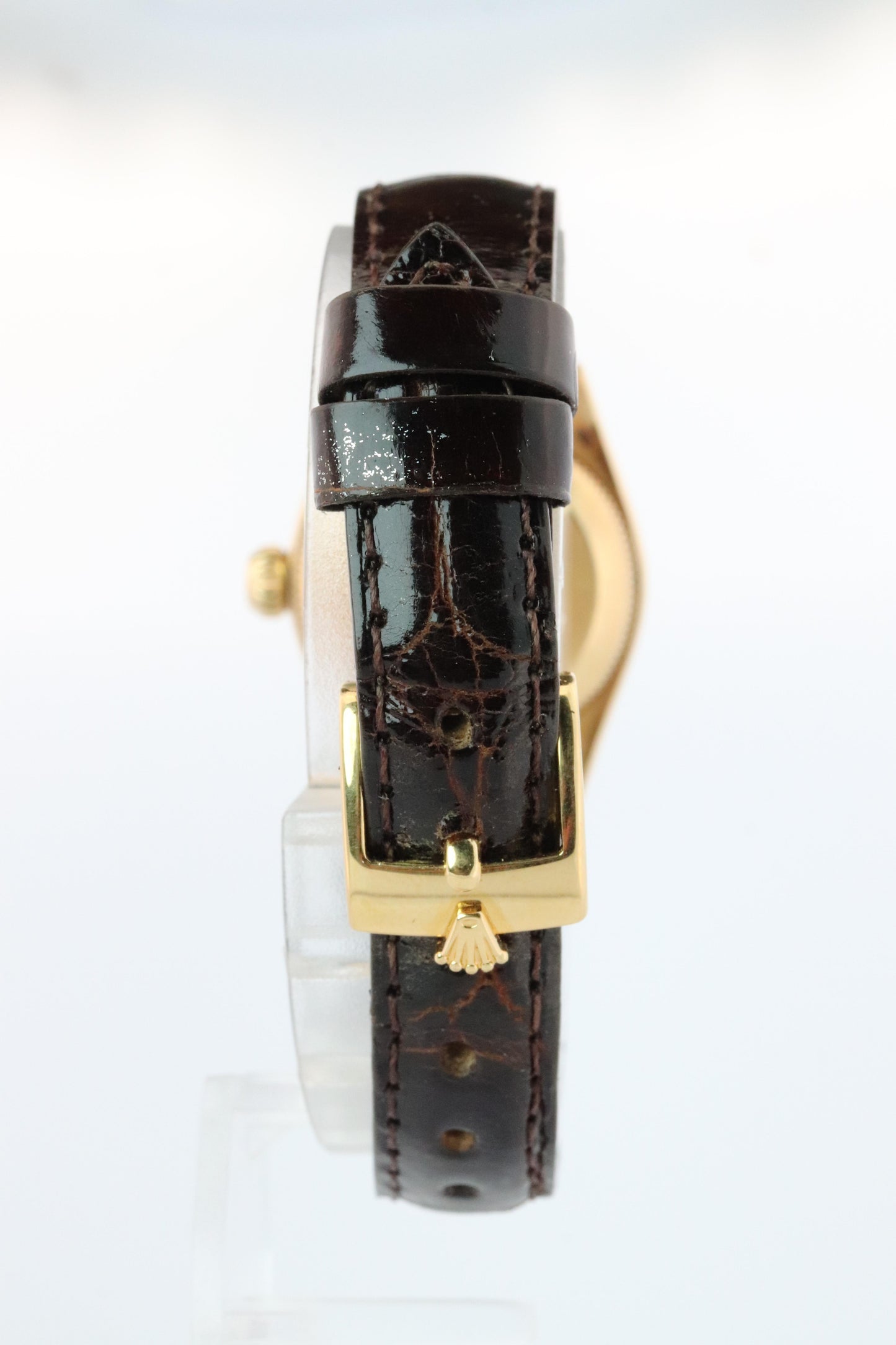 Genuine 18k Rolex 6517 Oyster Perpetual Watch. Ladies ROLEX 18k Yellow Gold.