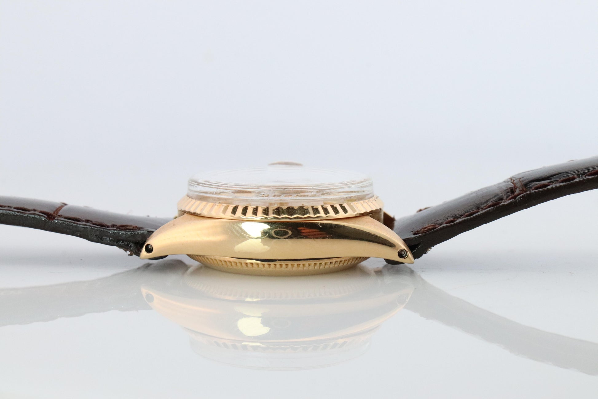 Genuine 18k Rolex 6517 Oyster Perpetual Watch. Ladies ROLEX 18k Yellow Gold.