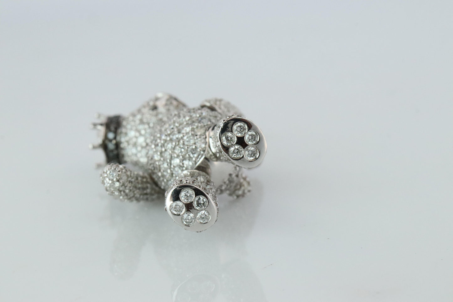 18k Teddy Bear Pendant. 18k YG Diamond Pave 3D Diamond Bear full body necklace