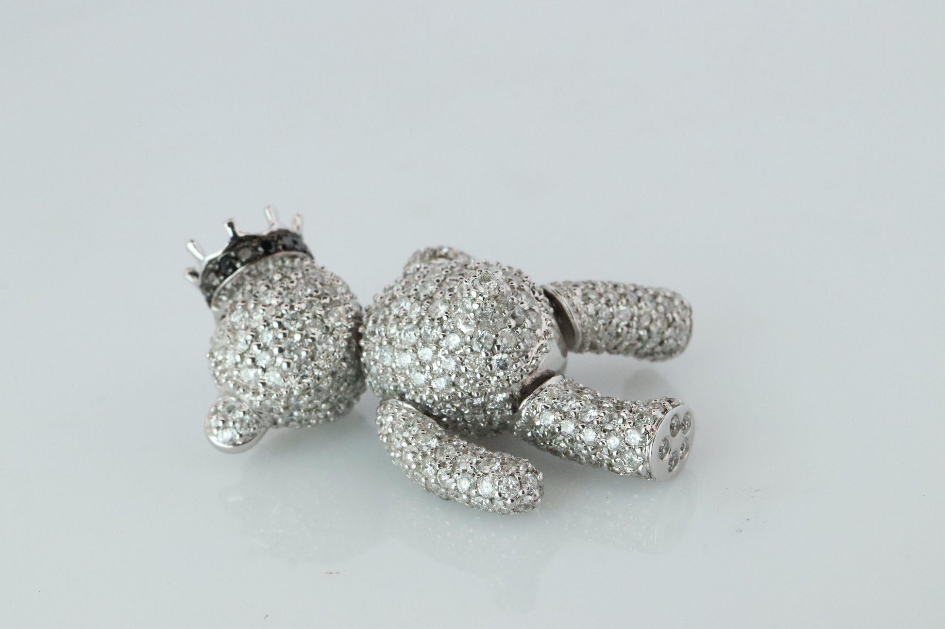 18k Teddy Bear Pendant. 18k YG Diamond Pave 3D Diamond Bear full body necklace