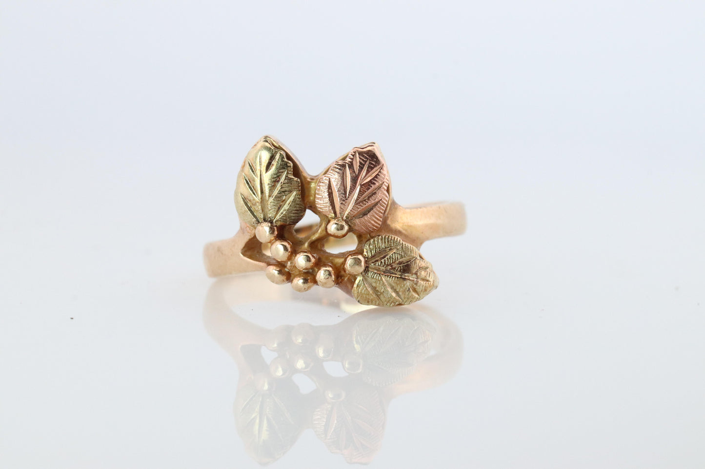 Black Hills Gold Ring. 10k 12k Black Hills Vine Leaf Cluster band