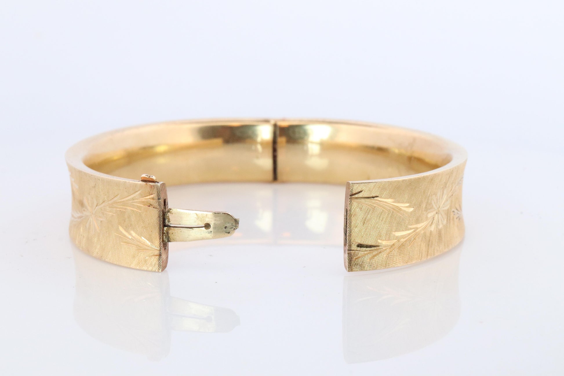 14k Bangle Bracelet. Hinged Hollow Bangle Bracelet Engraved with Leaves