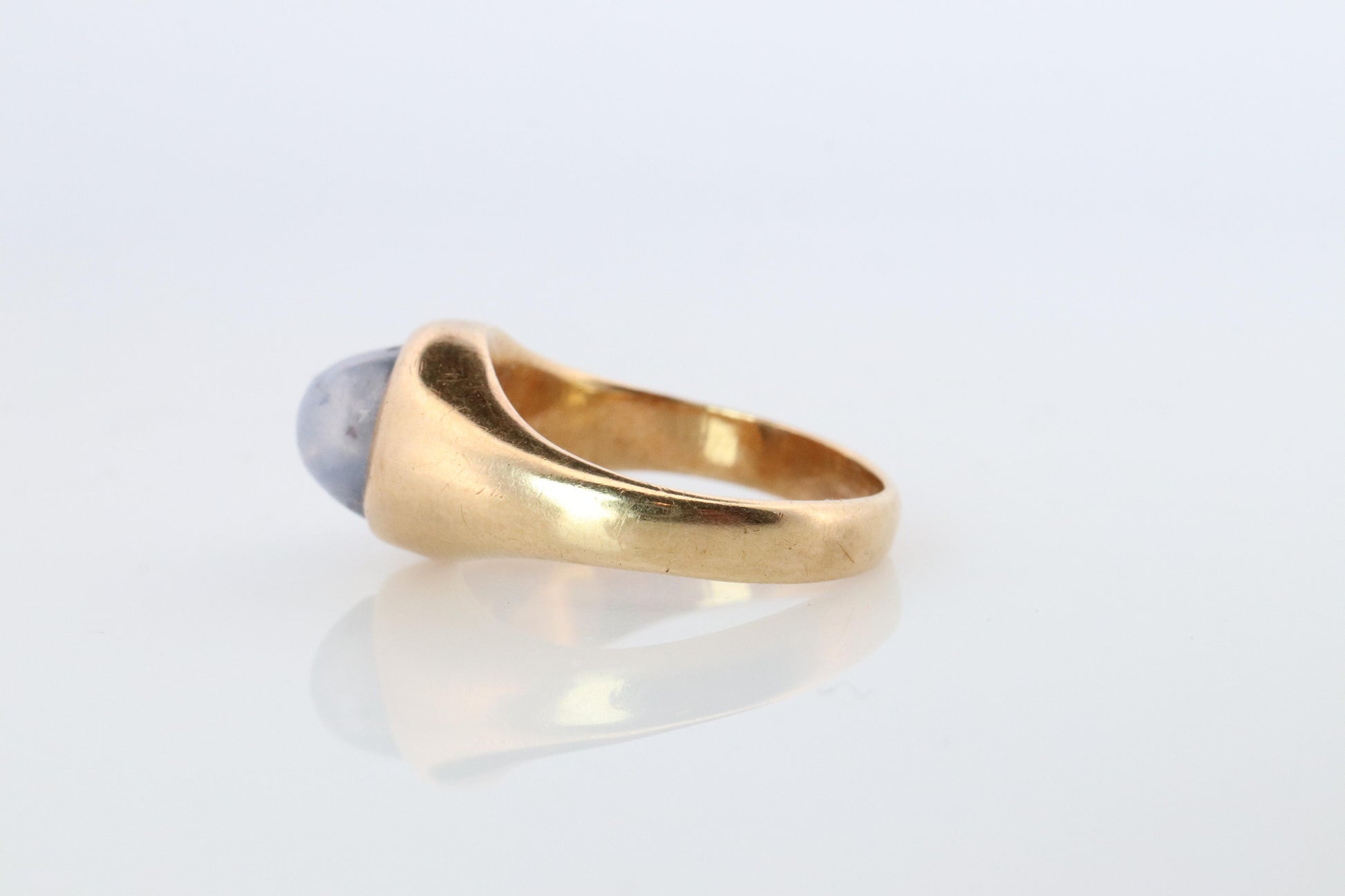 14k Gray Star Sapphire Round Cabochon ring. Large Heavy Sapphire Bezel set.