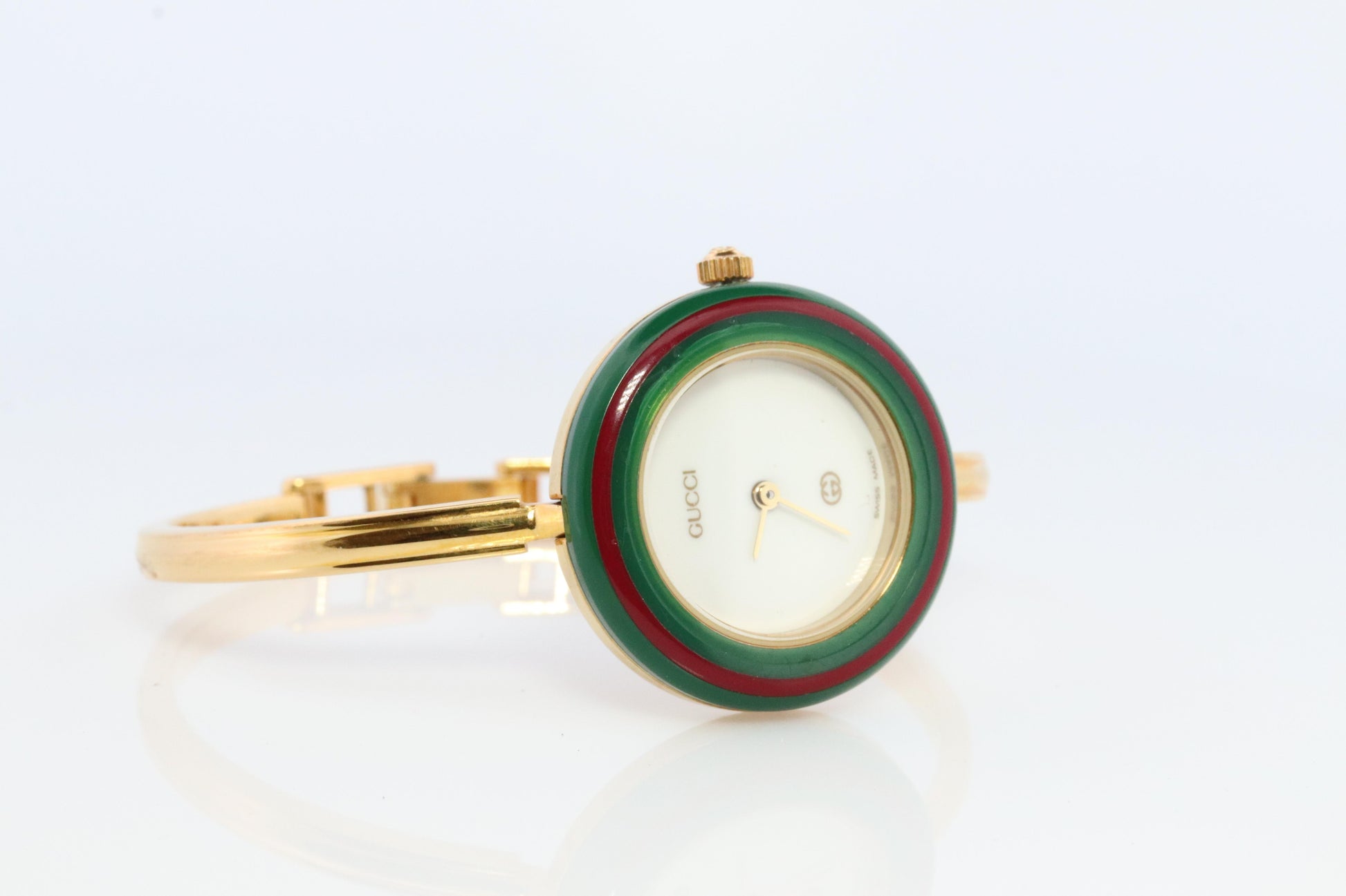 Vintage GUCCI Quartz 11/12  Watch Timepiece. Gucci Ladies Bangle watch