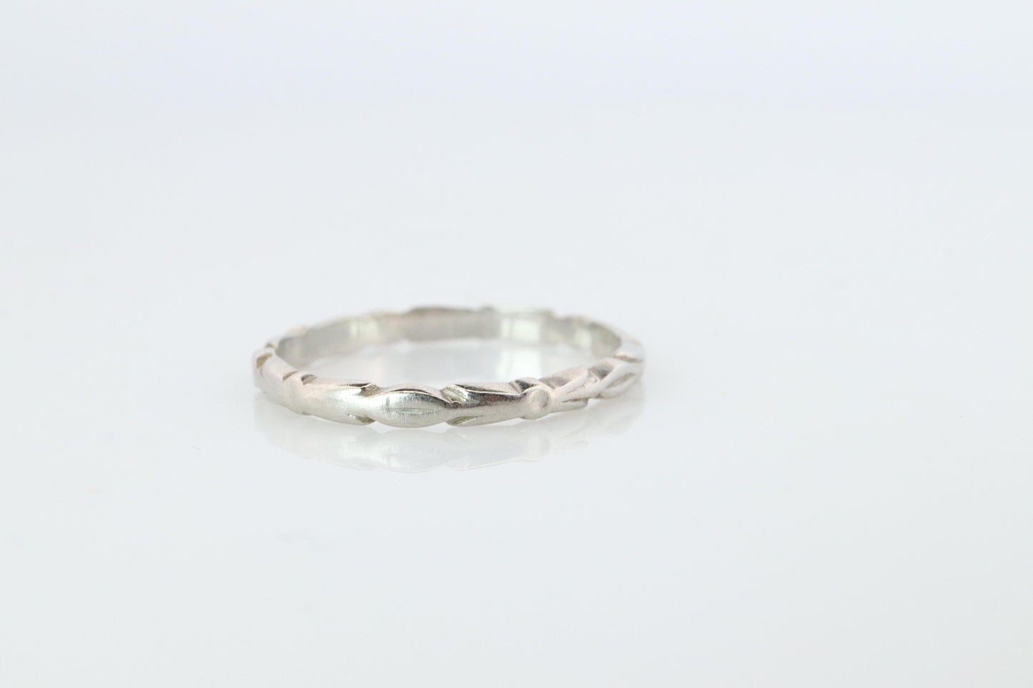 Platinum Antique Art Deco  Embossed Band.