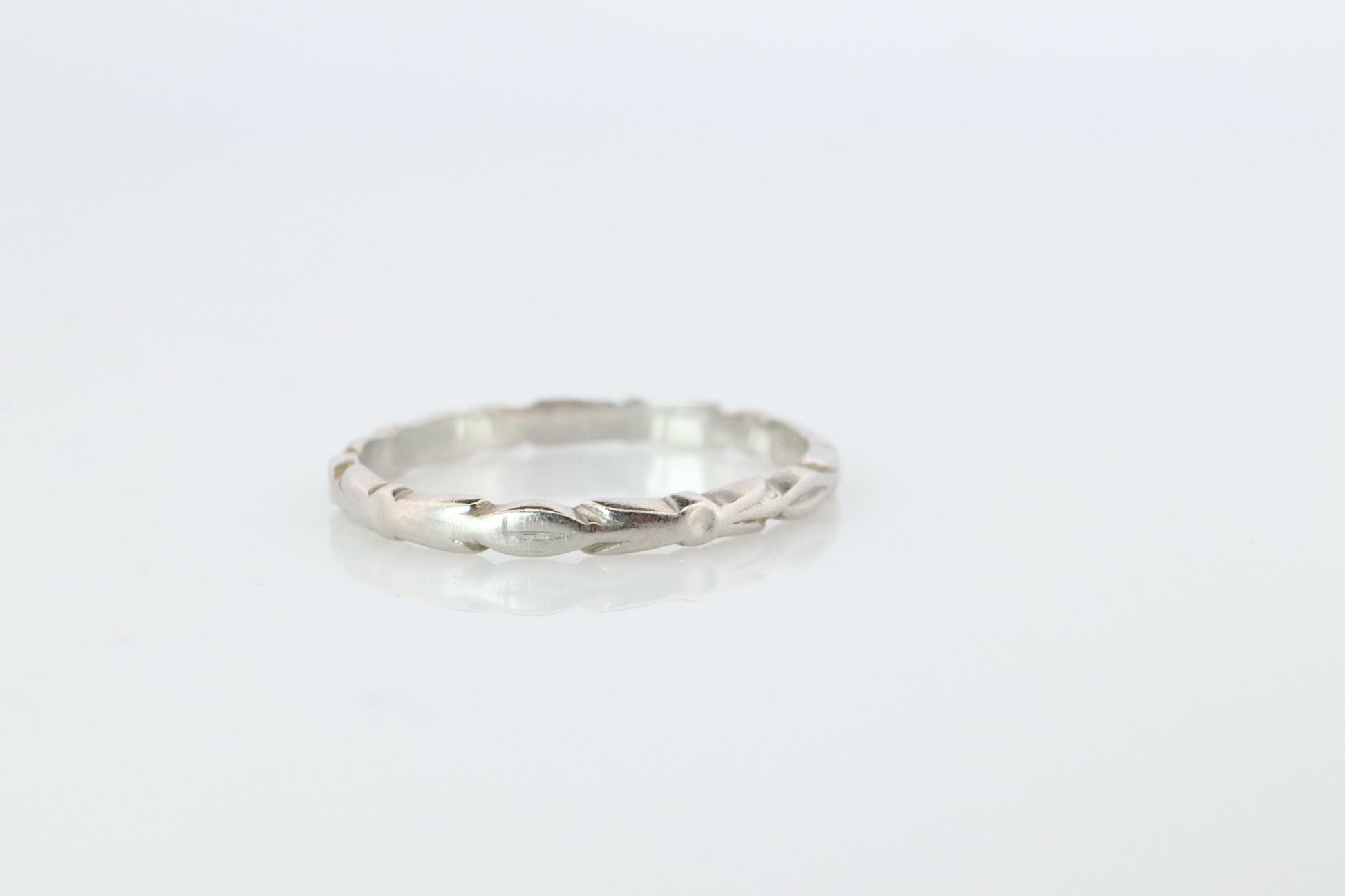 Platinum Antique Art Deco  Embossed Band.