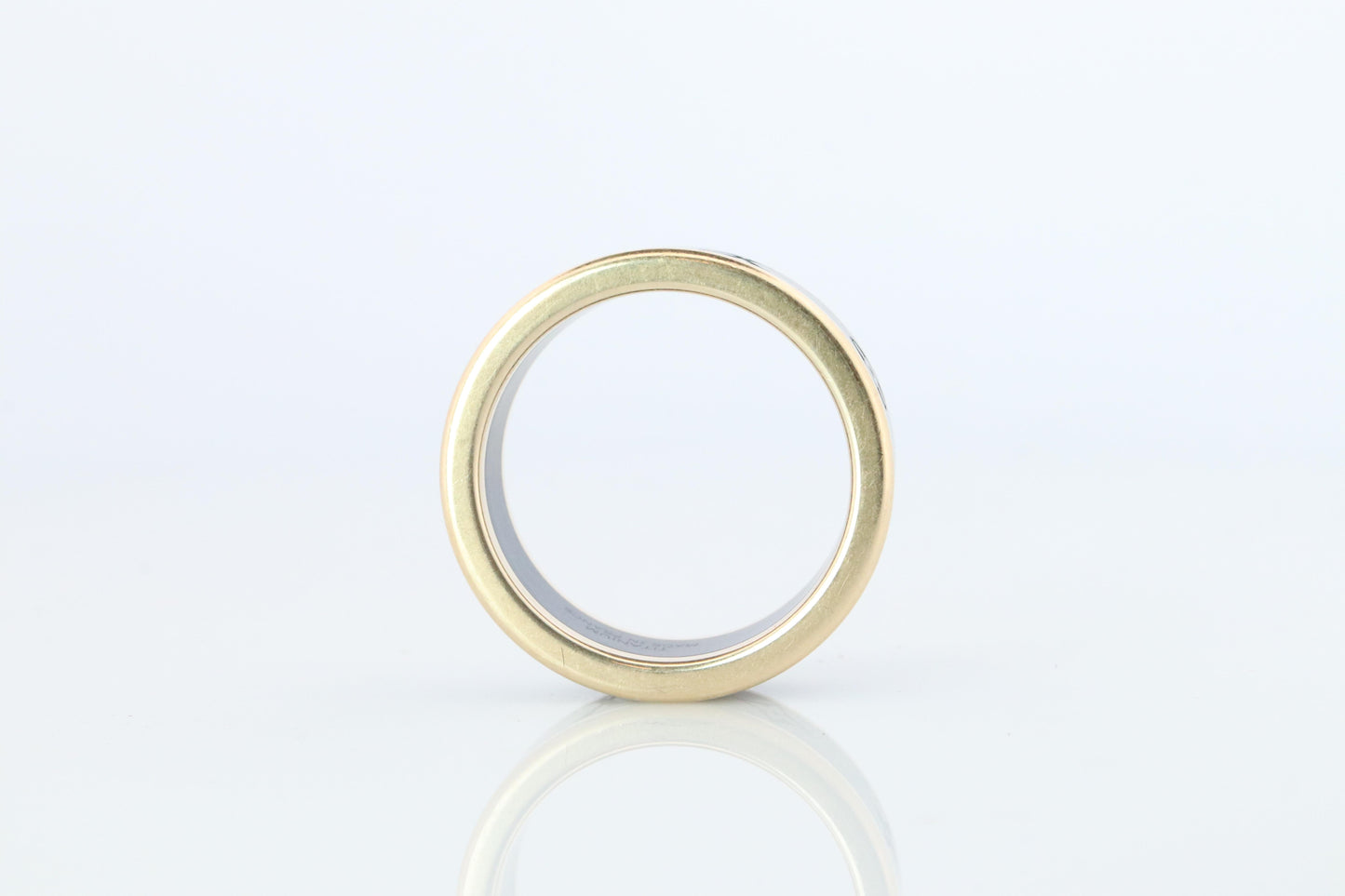PreOwned Louis Vuitton Band. 18k Titanium Les Gastons Embossed Wide Ring.