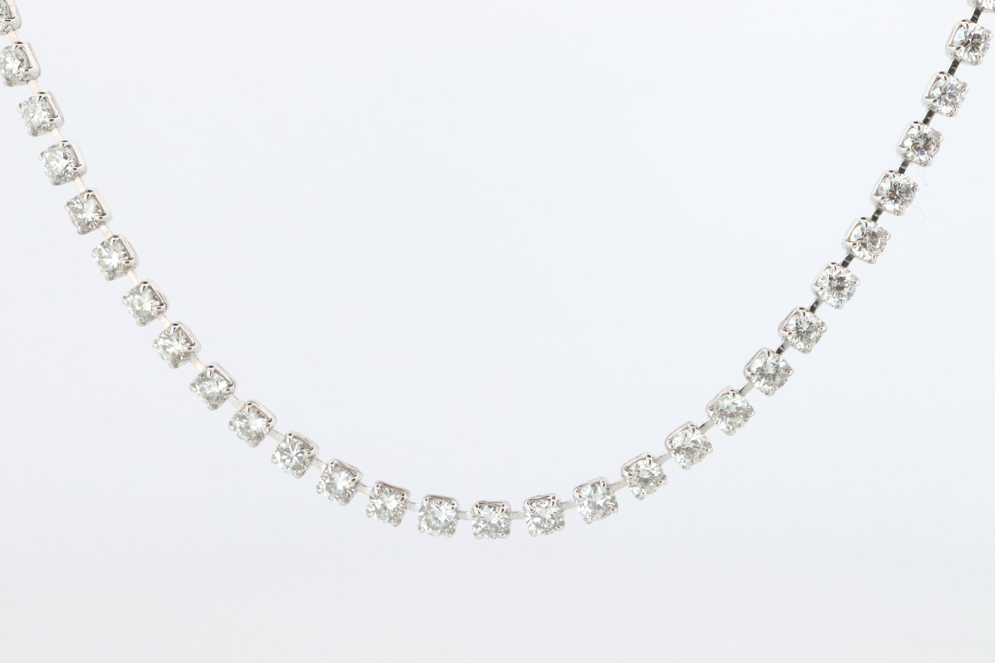 Platinum Diamond Tennis Necklace. PT850 round diamond Tennis Chain Strand. 3CTW