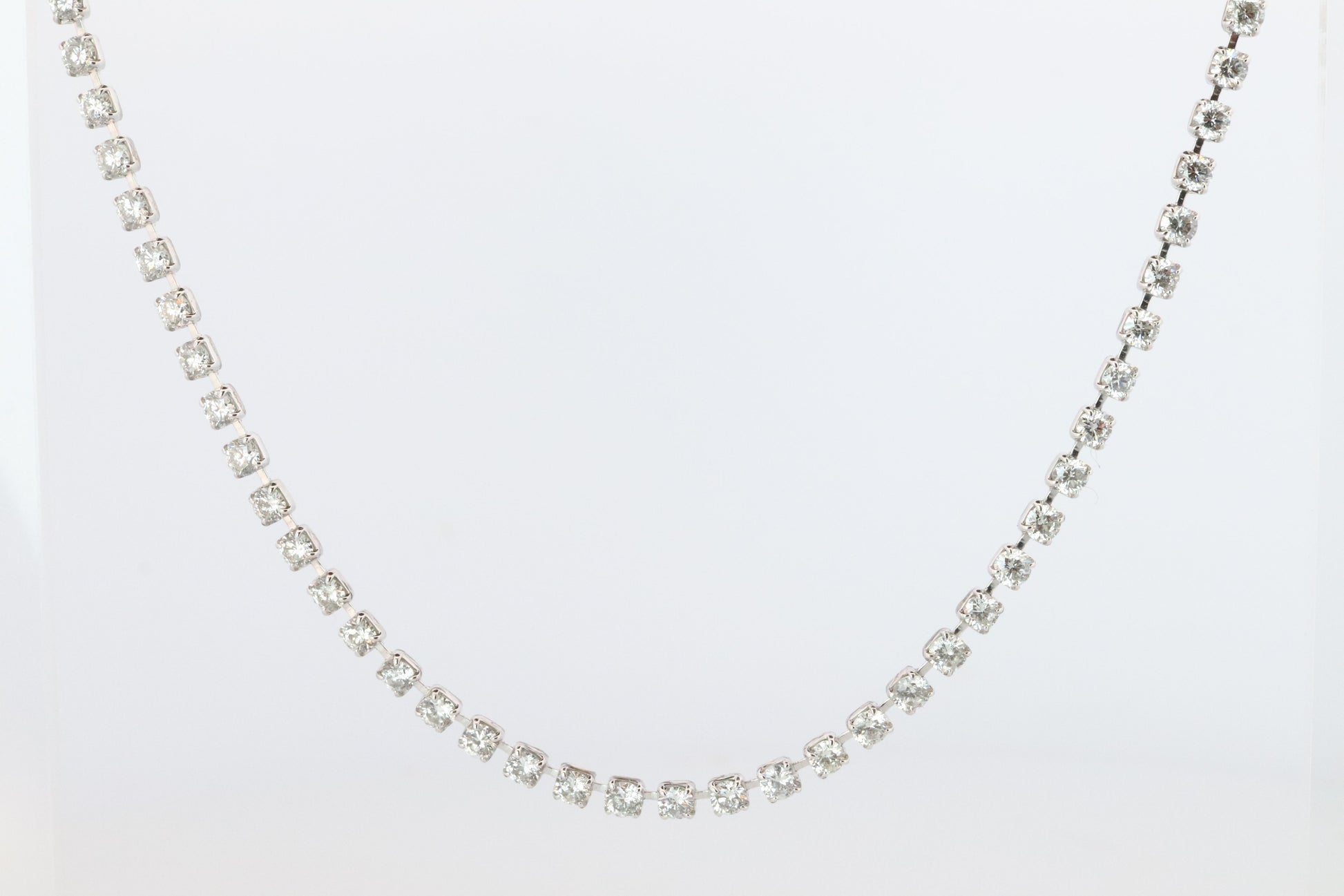 Platinum Diamond Tennis Necklace. PT850 round diamond Tennis Chain Strand. 3CTW