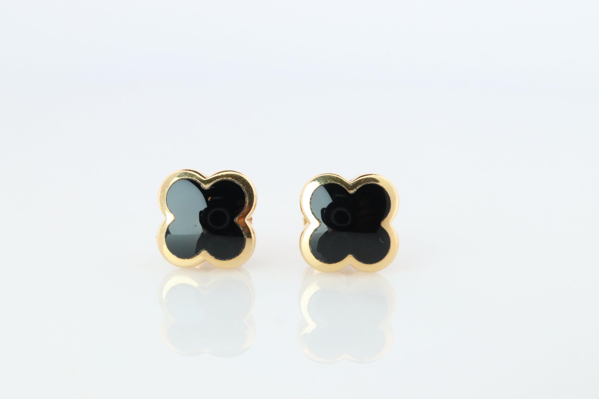 Van Cleef Arpels Pure Alhambra Earrings Genuine VCA 18k YG Vintage Black Onyx
