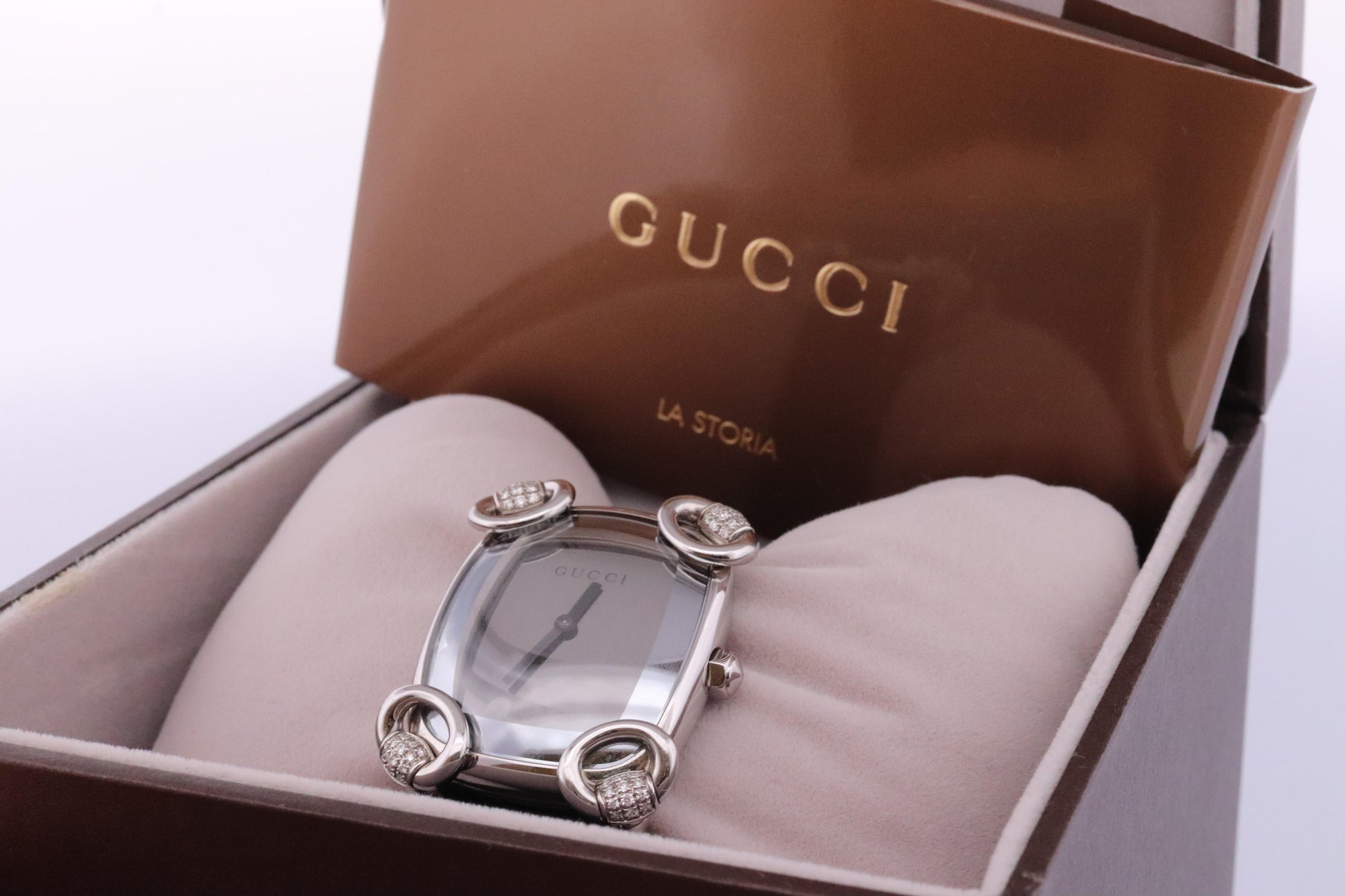 Vintage GUCCI Quartz 117.5 Watch. Gucci Diamond Horsebit Ladies. Box and Papers