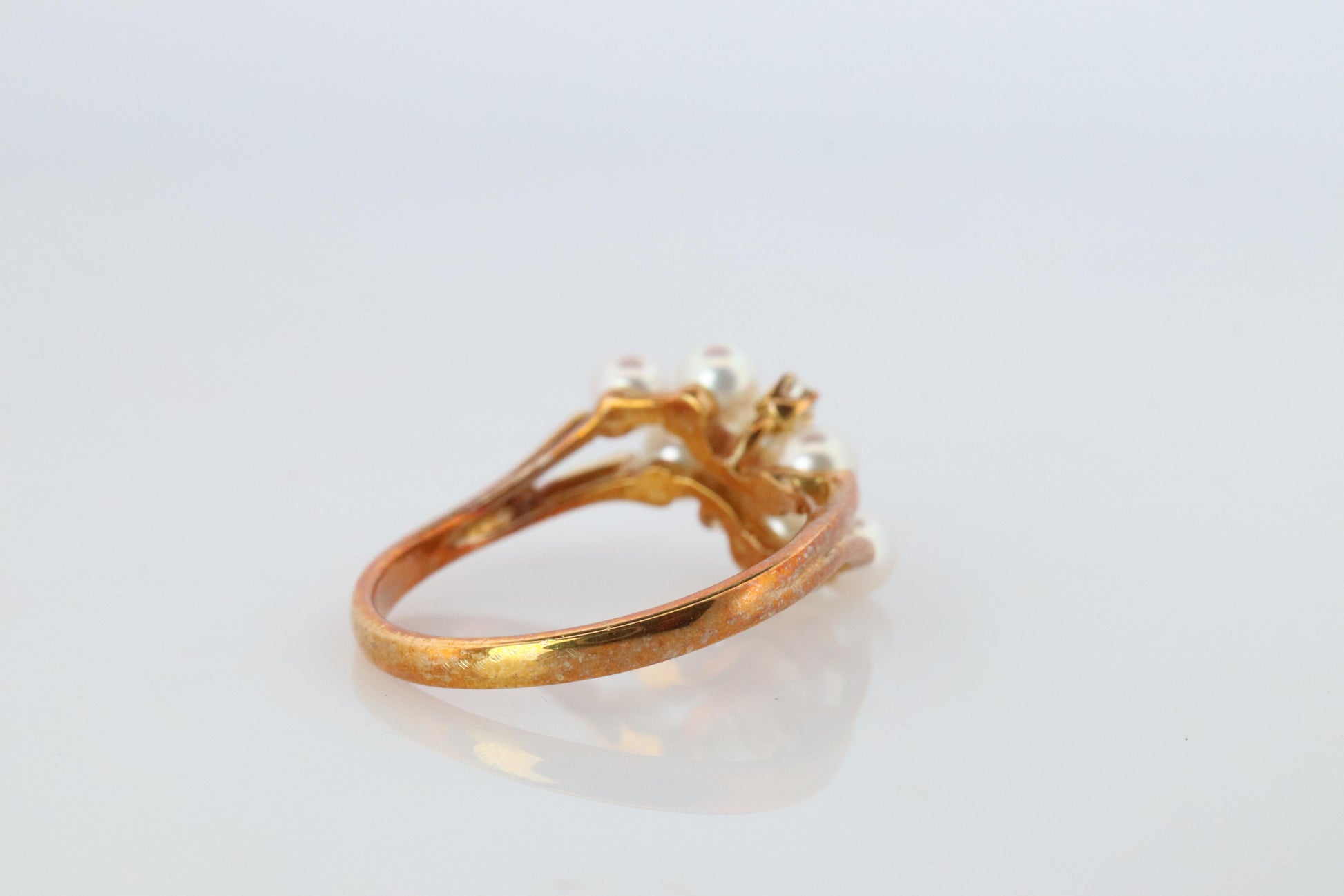 Mikimoto Ring. Vintage 18k Gold Mikimoto Pearl and Diamond Cluster. Vines Grapes