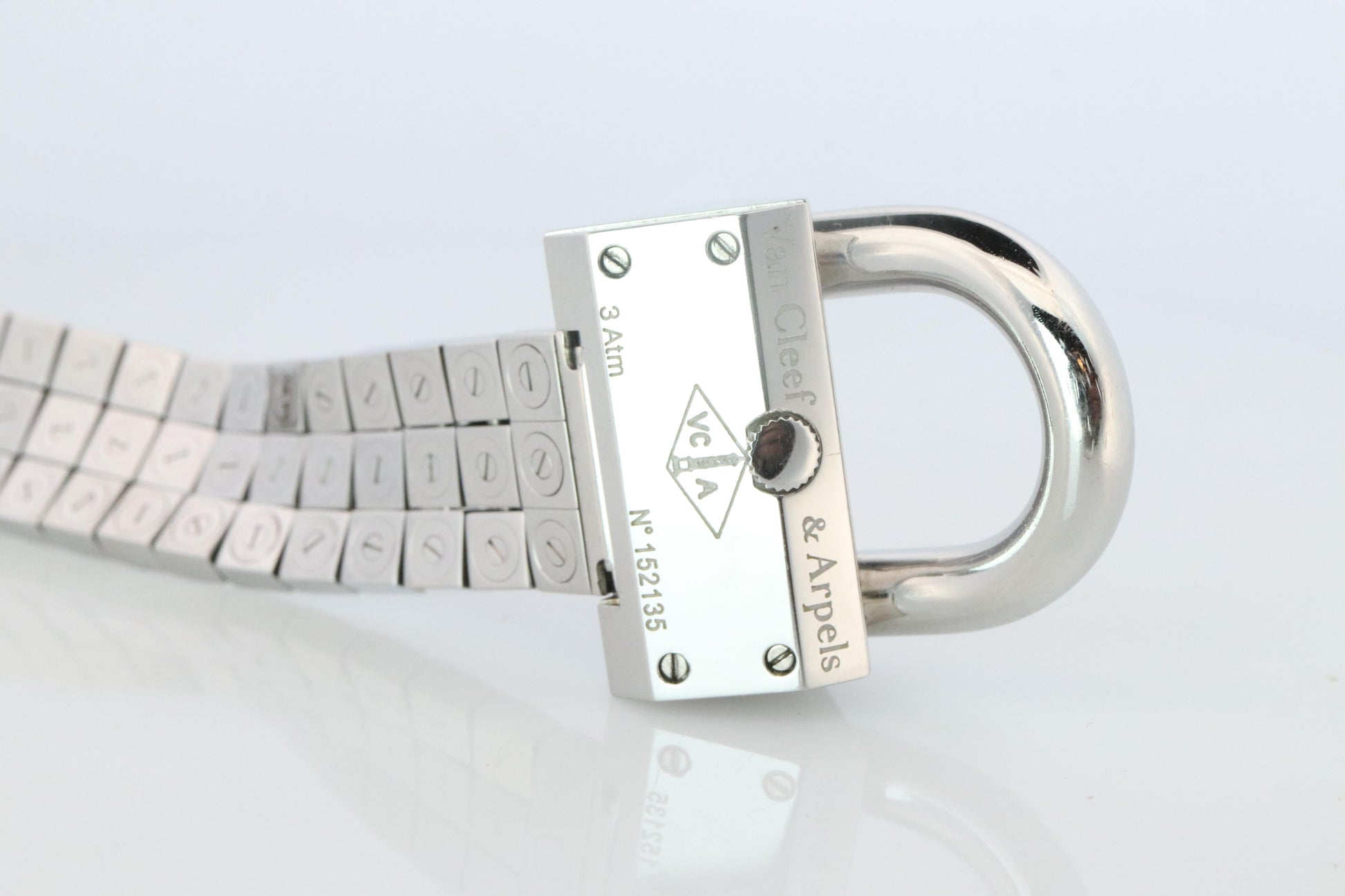 Van Cleef and Arpels Cadenas Lock watch. VCA Cadenas wristwatch