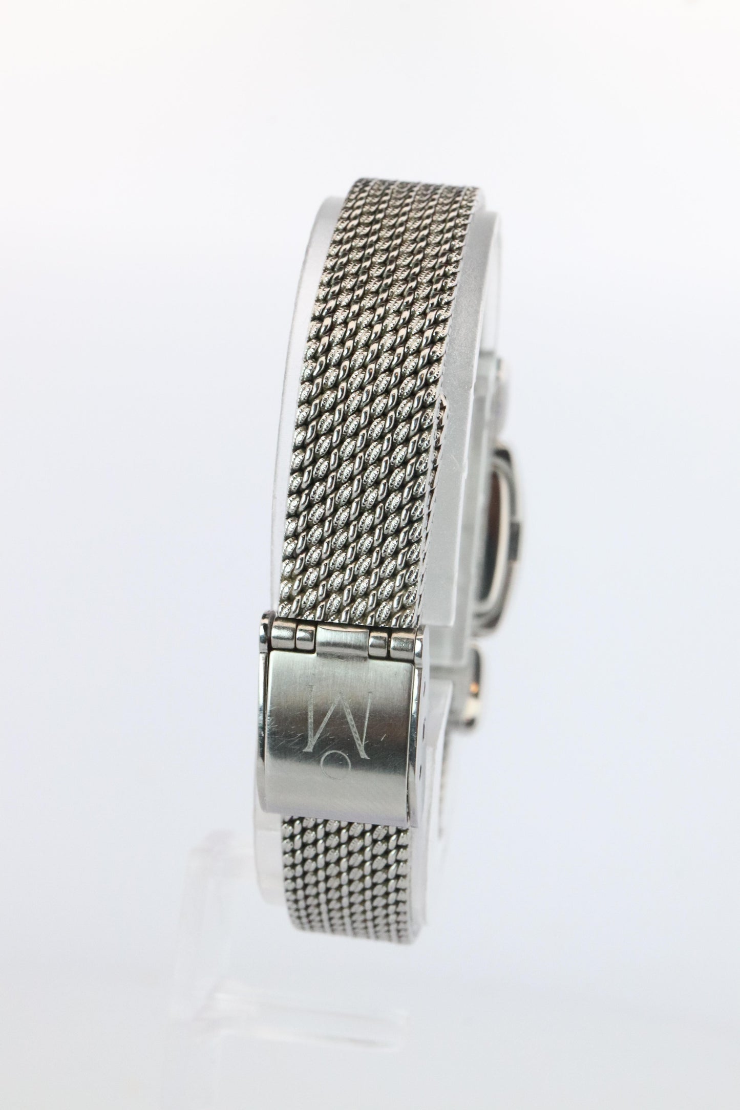 Mikimoto 500059 Watch. Mikimoto Pearl and MOP Dial ladies watch